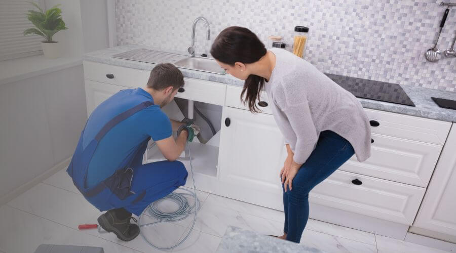 Expert burst pipe repair services in Akaska, SD